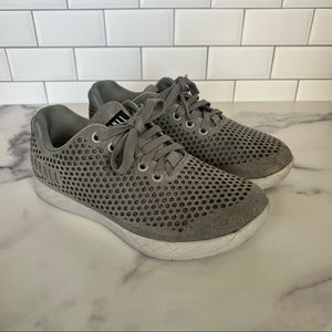 NOBULL Suede Trainer Size 7 Concrete CrossFit/Cross Training Shoes